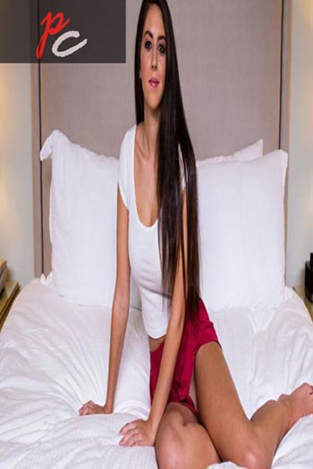 Beautiful Housewife Escort in kalyani nagar - Roma